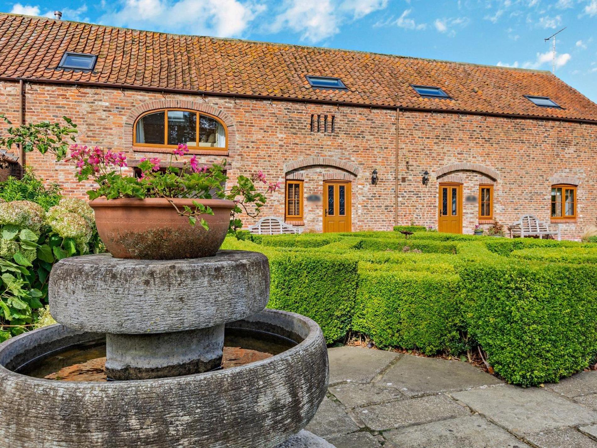 2 Bed In Filey 79280 Villa Wold Newton  Exterior photo